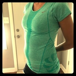 Nike Dri-Fit Shirt-Sleeve Running Top